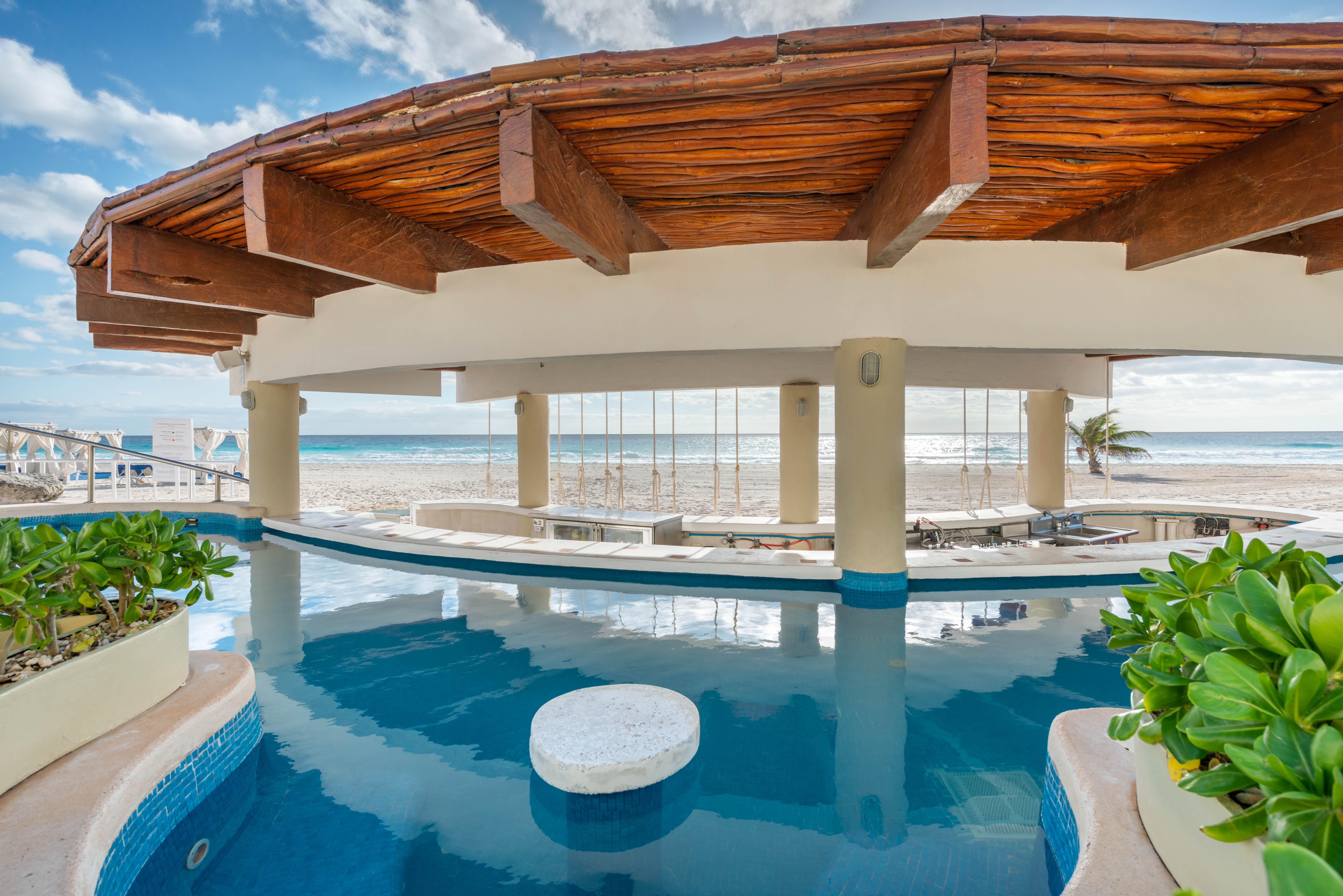 Wyndham Grand Cancun All Inclusive Resort & Villas Экстерьер фото