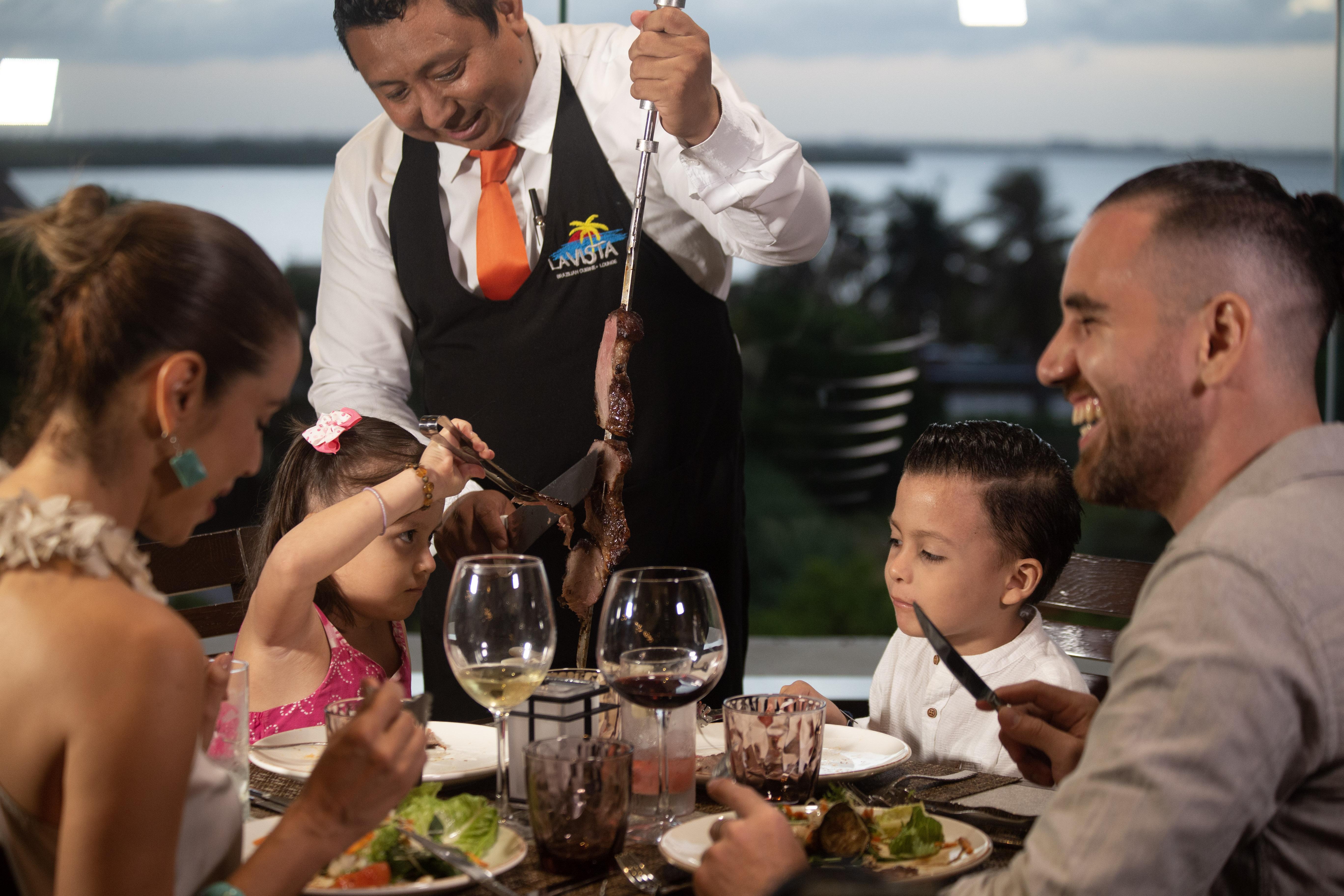 Wyndham Grand Cancun All Inclusive Resort & Villas Экстерьер фото